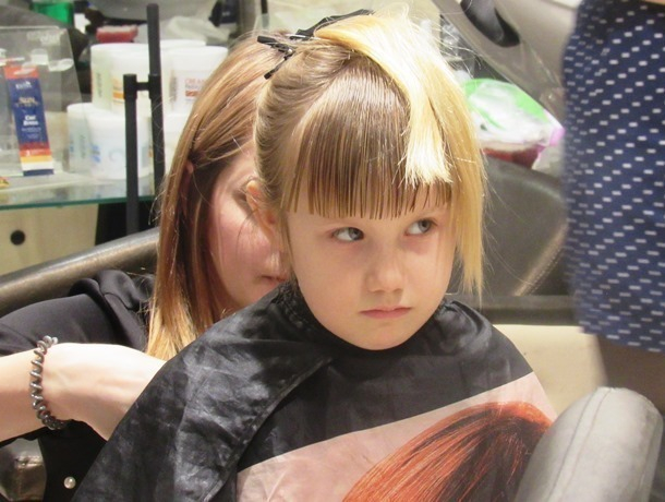 Деток из приюта в Морозовске друзья-парикмахеры постригли с радостью и бесплатно