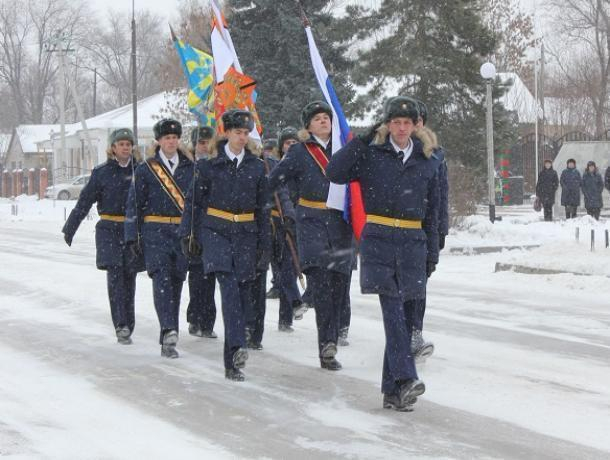 День защитника Отечества в Морозовске отметили митингом и концертами