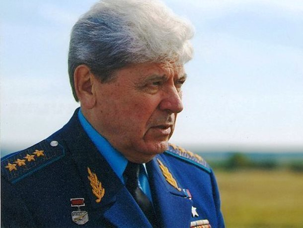 Умер родившийся в Морозовске 79-летний летчик-испытатель