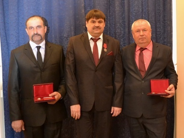 Три героя жатвы из Морозовского района получили государственные награды