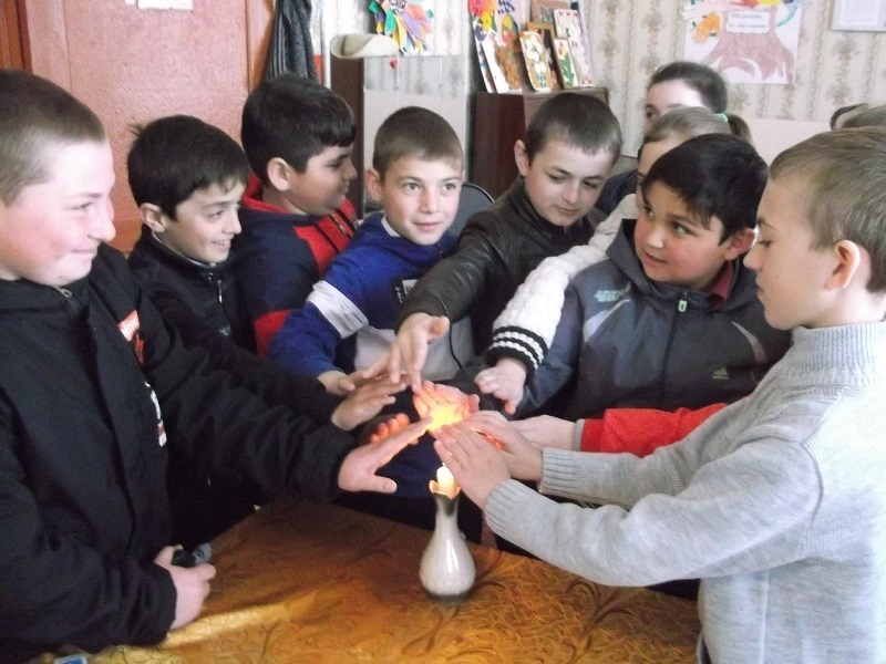 Понятие «доброты» обсудили со школьниками в Старопетровском сельском клубе
