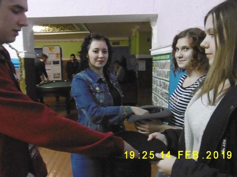 Веселыми конкурсами и играми отметили День всех влюбленных в станице Вольно-Донской