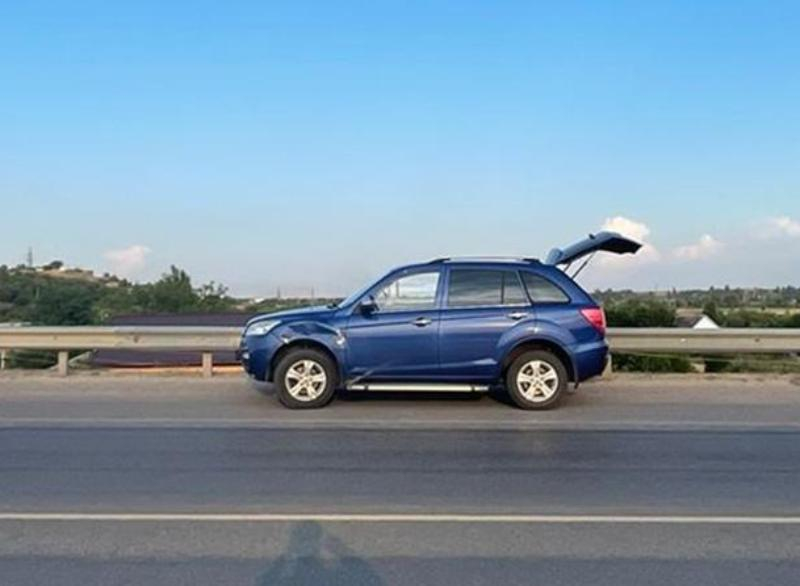 На трассе «Морозовск-Волгодонск» неизвестный водитель врезался в «Лифан» и скрылся с места аварии