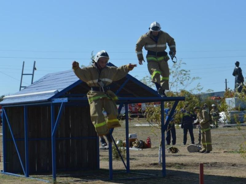 Победителями областных соревнований по пожарно-прикладному спорту в хуторе Беляев стали пожарные Кагальницкого района