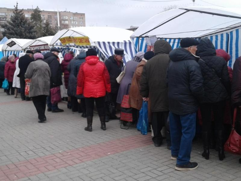 Продукция морозовчан вызвала ажиотаж на ярмарке в Волгодонске