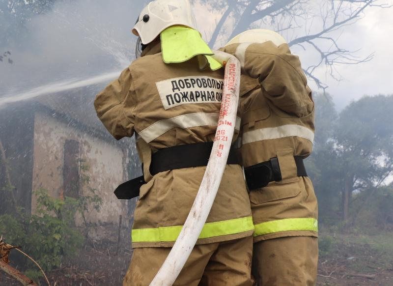 Постоянный резерв пожарных-добровольцев сформируют во всех городах и районах Ростовской области