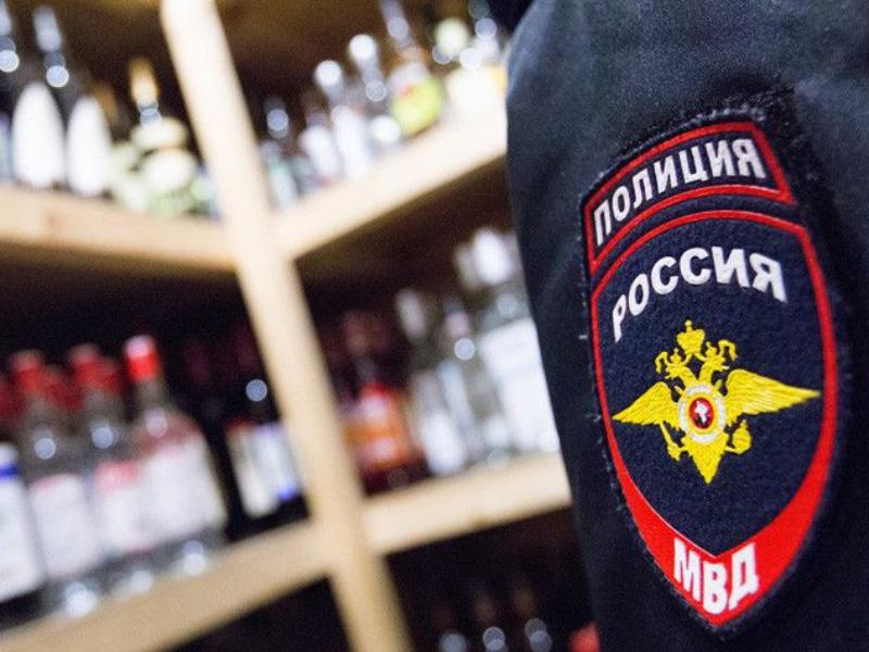 Более 40 тысяч литров незаконной готовой алкогольной продукции изъяли сотрудники полиции Ростовской области
