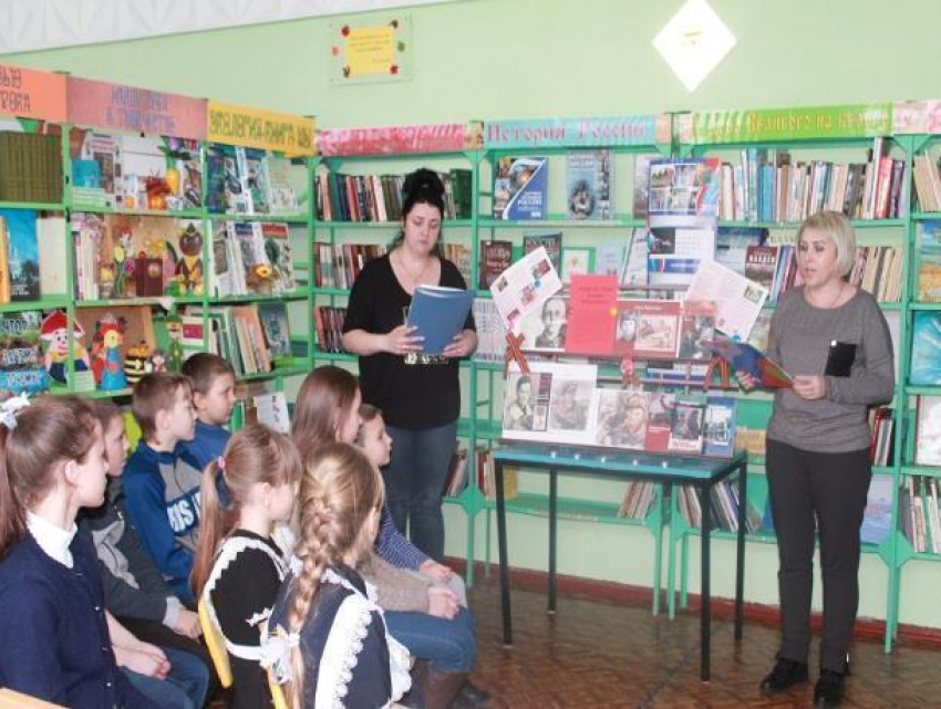 Вахту памяти «Маленькие герои большой войны» провели в библиотеке хутора Вербочки