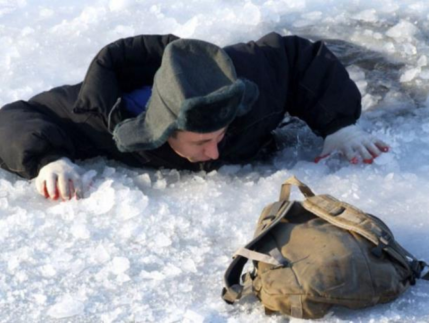 Морозовчане, осторожнее: в Ростовской области начали тонуть рыбаки
