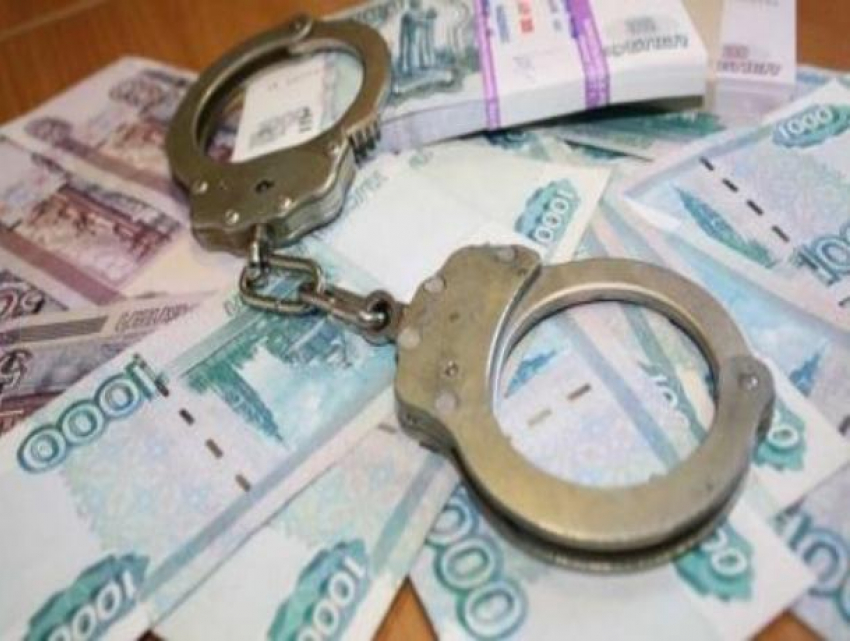 Бывшему начальнику отделения по вопросам миграции в Морозовске вынесли приговор