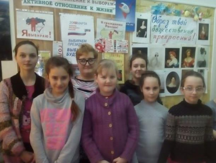 Детям в хуторе Широко-Атамановском предложили сходить на выборы вместе с родителями