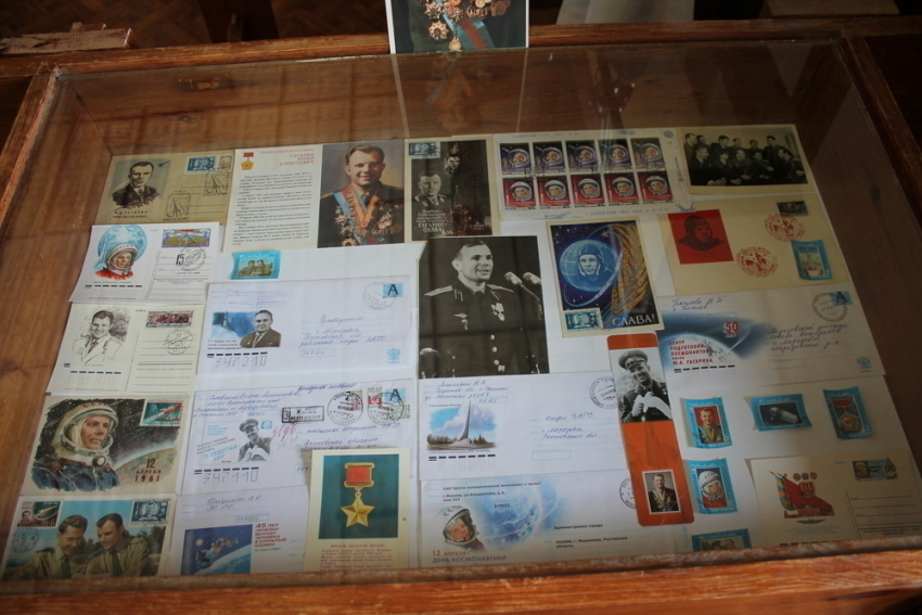 В Морозовском краеведческом музее школьникам рассказали про Гагарина и космос