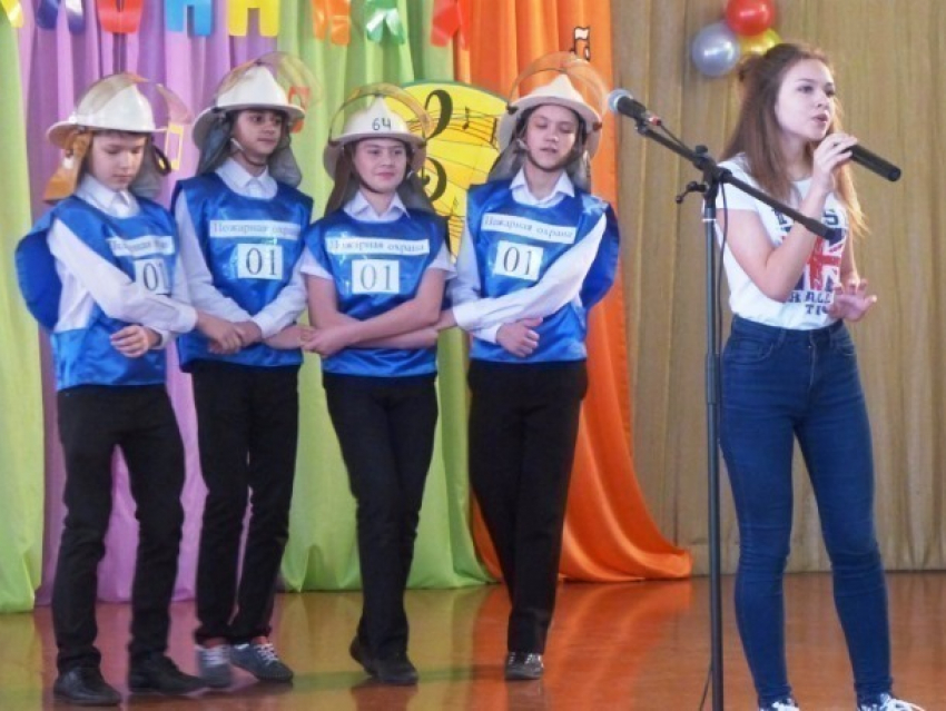72 номера показали дети и подростки Морозовска в отборочном туре конкурса «Таланты и поклонники» 2017 года