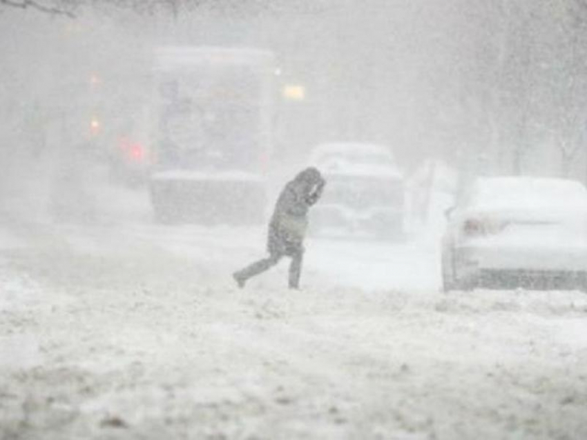  Резкое похолодание и сильный снег могут обрушиться на Морозовск во вторник