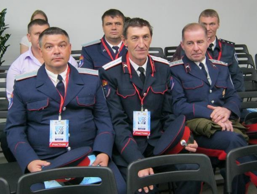 Казаки Морозовского юрта побывали на III Гражданском Форуме Ростовской области