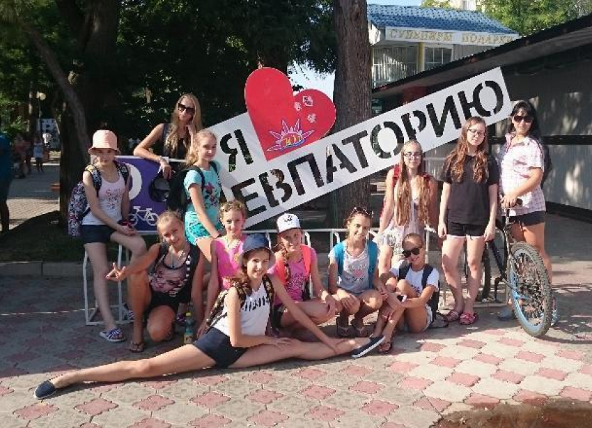 Лучшие гимнастки Морозовска танцевали на горе Ай-Петри в Крыму