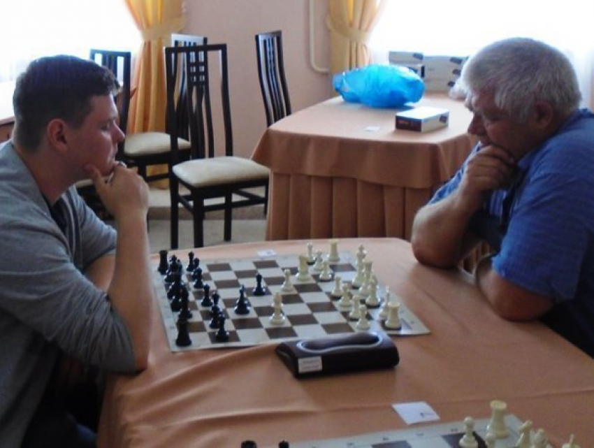 Четверо шахматистов из Морозовска стали призерами третьего этапа областного гран-при