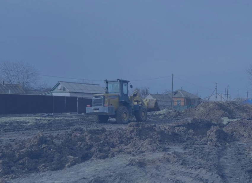 Работы по замене канализационной трубы между улицами Розы Люксембург и Истомина в Морозовске полностью завершены
