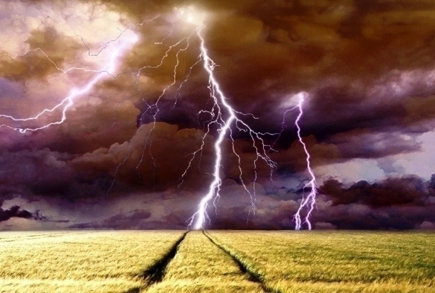 Экстренное штормовое предупреждение объявили в Морозовске и Ростовской области