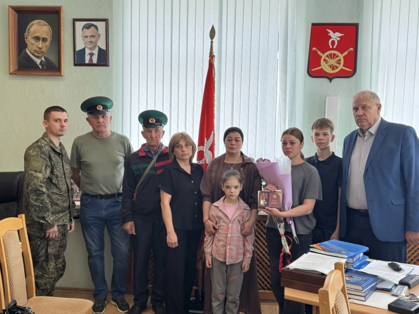 Орден Мужества передали семье погибшего участника СВО в Морозовске