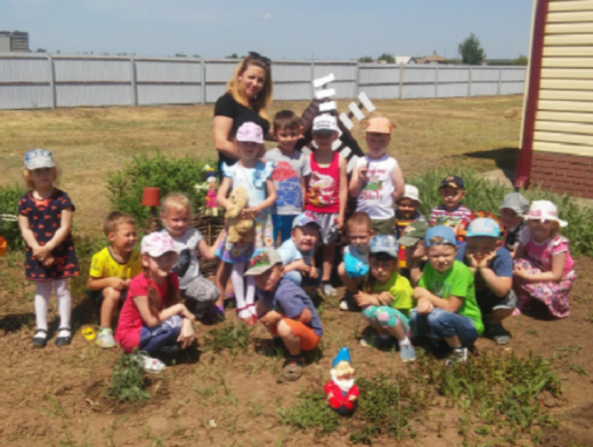 Акцию «Благоустройство территории детского сада» провели в хуторе Морозов