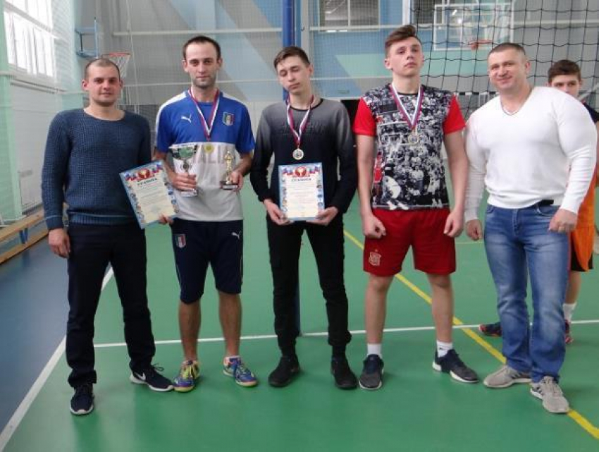 Команда Вознесенского сельского поселения стала обладателем кубка первенства Морозовского района по стритболу