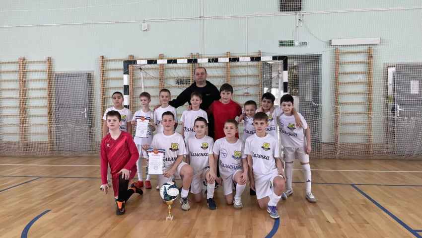 Финал без голов, но с драмой: юные футболисты «Каменки» вырвали победу в серии пенальти