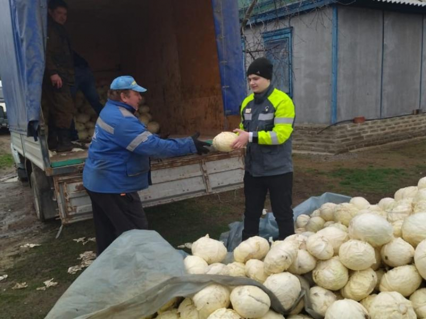Гуманитарный груз от фермеров хутора Грузинов отправлен в госпитали Луганска и Донецка