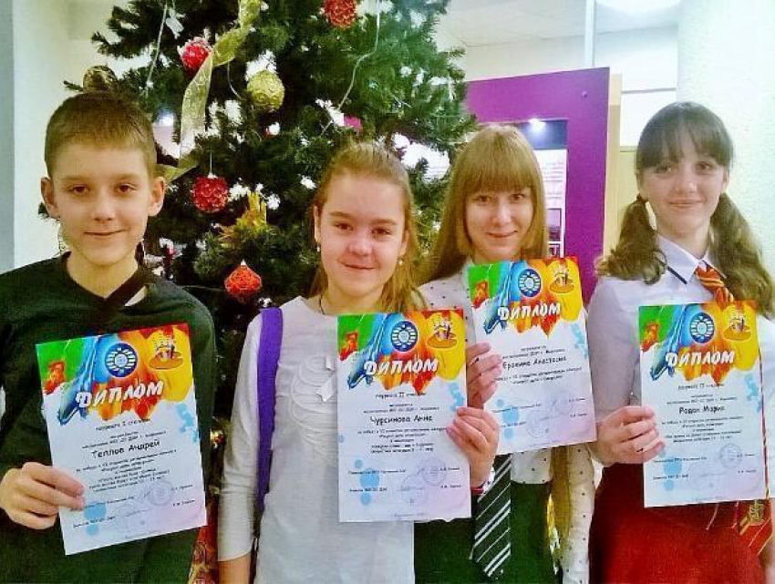 Воспитанники школы искусств Морозовска стали победителями конкурса «Рисуют дети Атомграда"