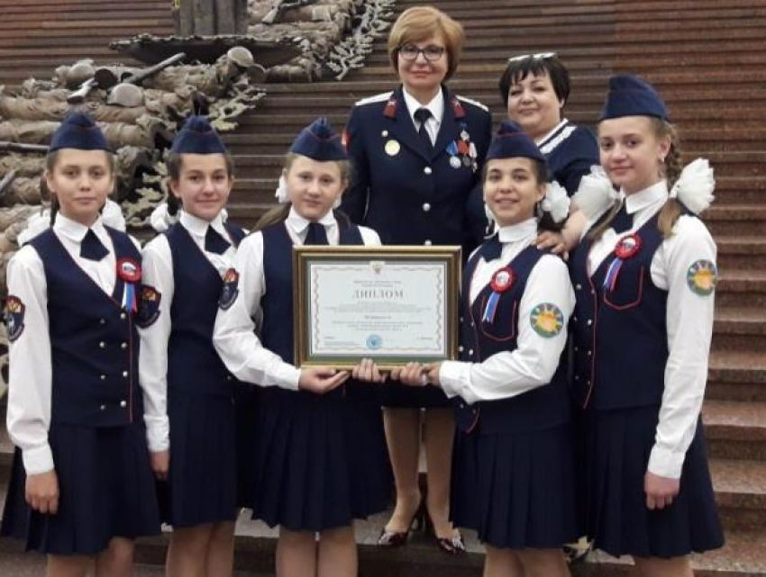 Школа №6 Морозовска стала лауреатом всероссийского смотра-конкурса «Лучший казачий кадетский корпус» 