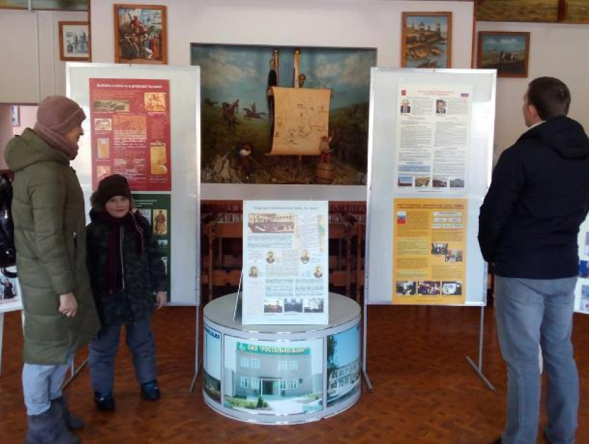 Более двух тысяч лет насчитывается демократии на Дону: в музее Морозовска открылась выставка о выборах