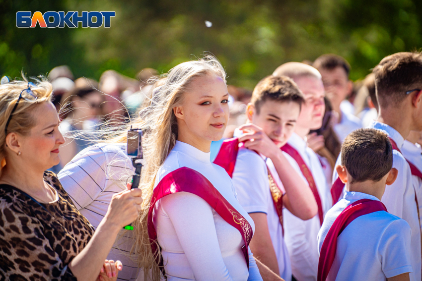 Последний звонок по расписанию: названы ключевые даты выпускных в 2026 году