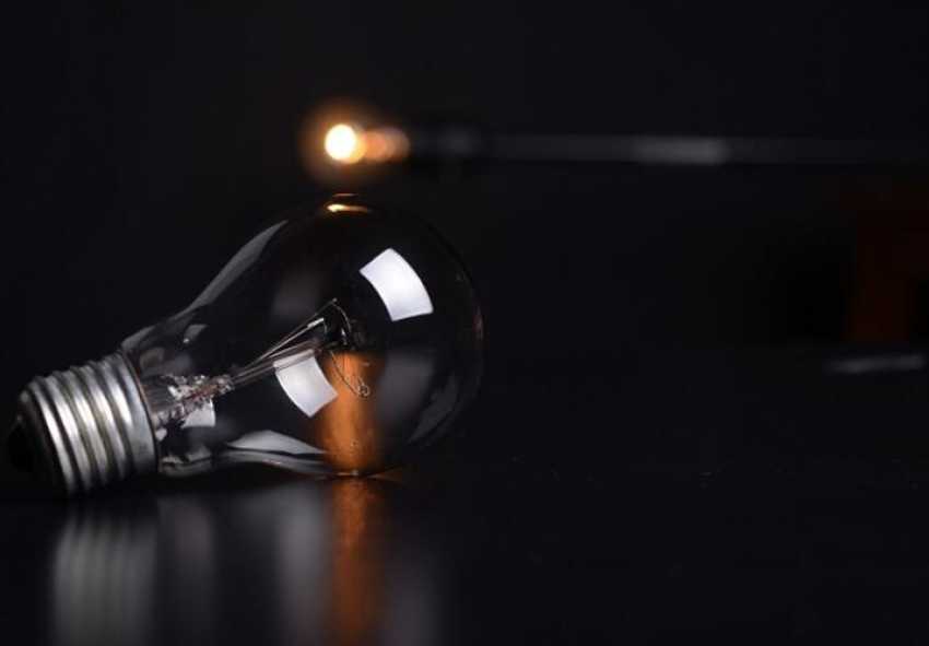 Пирогова, Николаева, Ленина: где отключат свет в Морозовске 22 мая