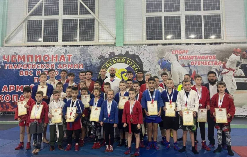 Самбо выводит Морозовский район в спортивный авангард