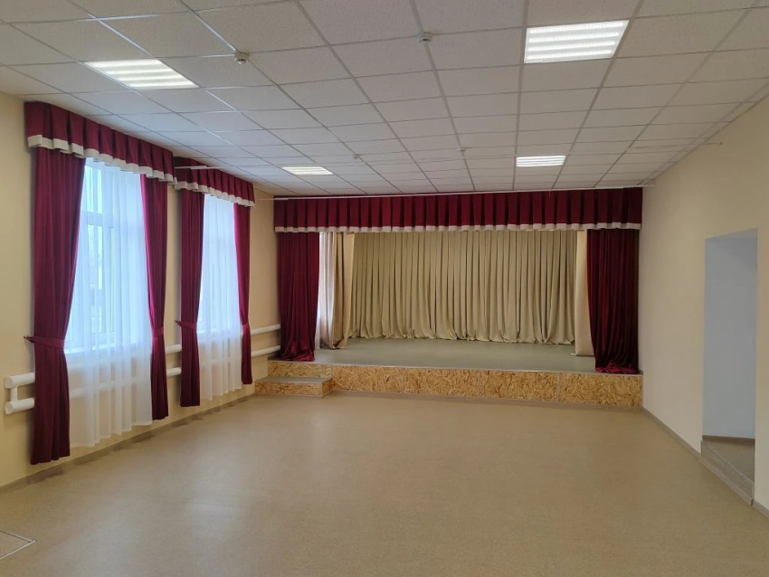 «Сельский клуб как мини-дворец»: в Морозовском районе сцена изменилась до неузнаваемости