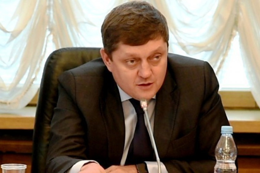 В Госдуме Пахолков начал разработку активных действий по спасению Волги и Дона от экологической катастрофы