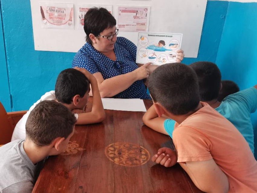 Правила поведения на воде обсудили с детьми в Сибирьчанском сельском клубе