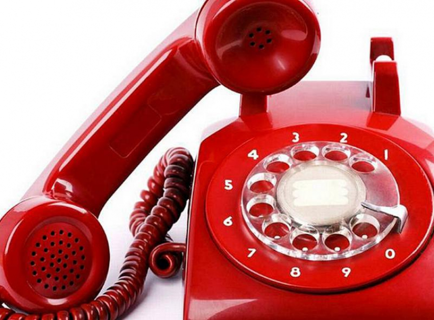 Спросить о награждении почетным дипломом «За заслуги в воспитании детей» дончане смогут сегодня, по телефону «горячей линии"