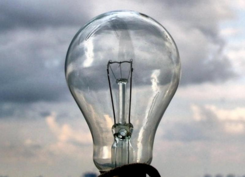 Три часа без электричества проведут жители улиц Кирова, Зеленского и Пастухова