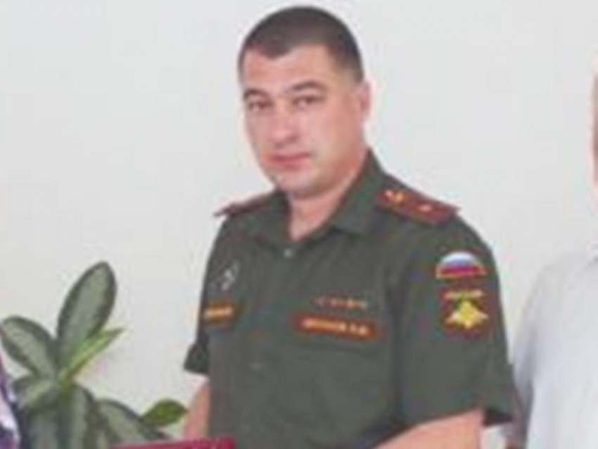 Обвиняемого во взятке экс-военкома Морозовского района приговорили к условному сроку