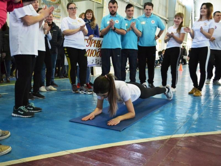 Районный конкурс «Начни с себя» стартовал в Морозовске 15 марта
