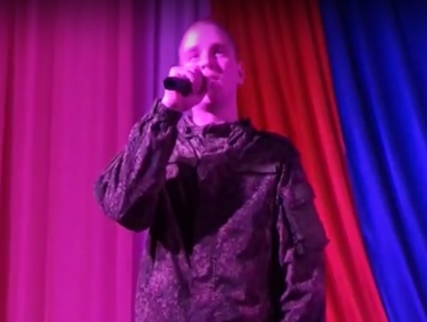 Появились видео концерта в Доме офицеров Морозовска ко Дню народного единства