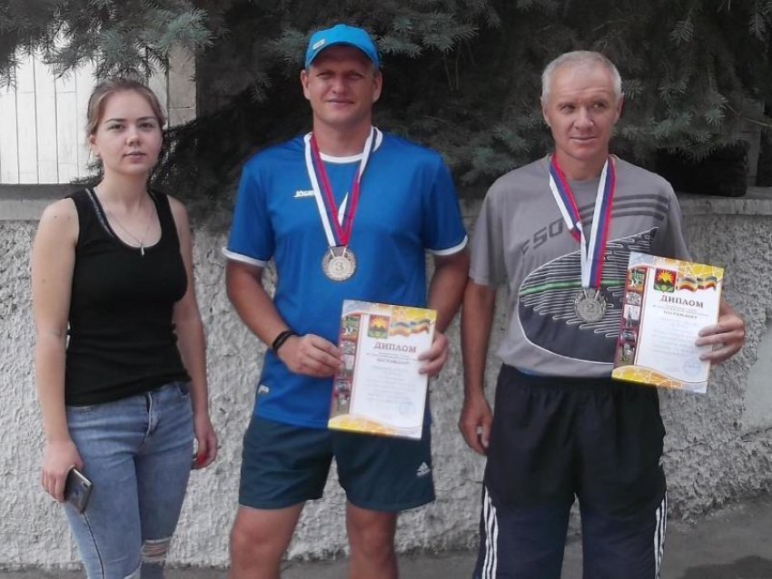 Спортсмены Морозовска отстояли честь района на всероссийском легкоатлетическом пробеге в Гуково