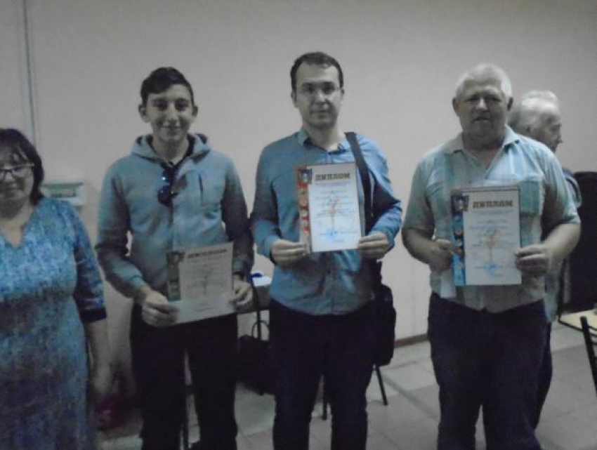 Шахматисты Морозовска вновь порадовали блестящими победами