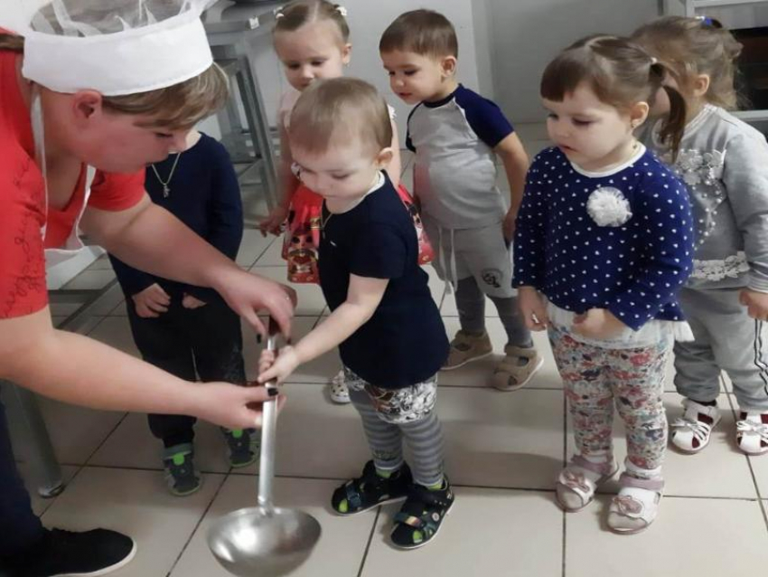 Малыши из детского сада «Сказка» побывали в гостях у поваров