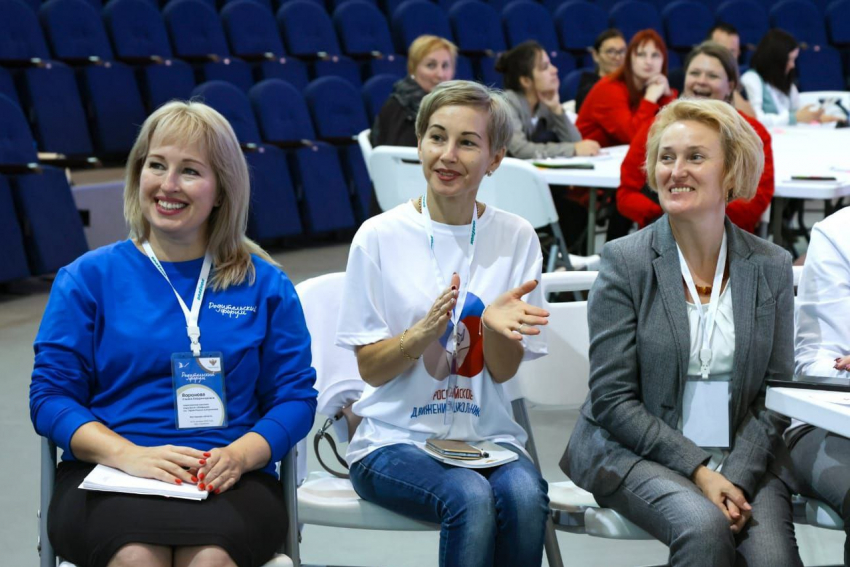 Ульяна Воронова представила Морозовск на всероссийском родительском форуме в «Орленке"