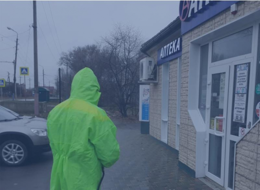 Дезинфекцию общественных территорий провели на улицах Руднева и Котельникова в Морозовске