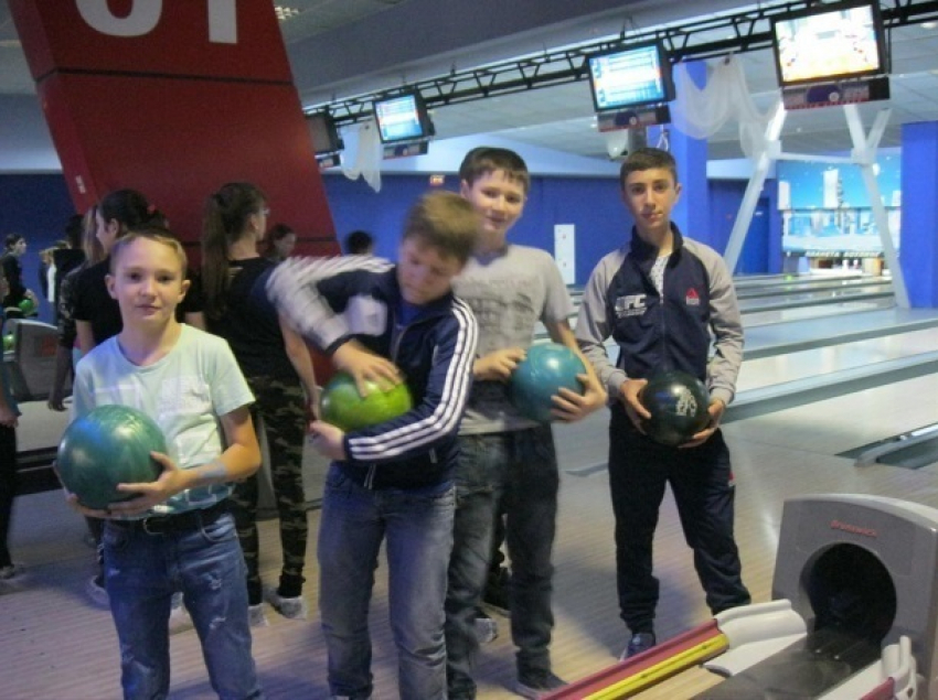 Веселая поездка в Ростов-на-Дону разнообразила каникулы ученикам Вишневской школы 