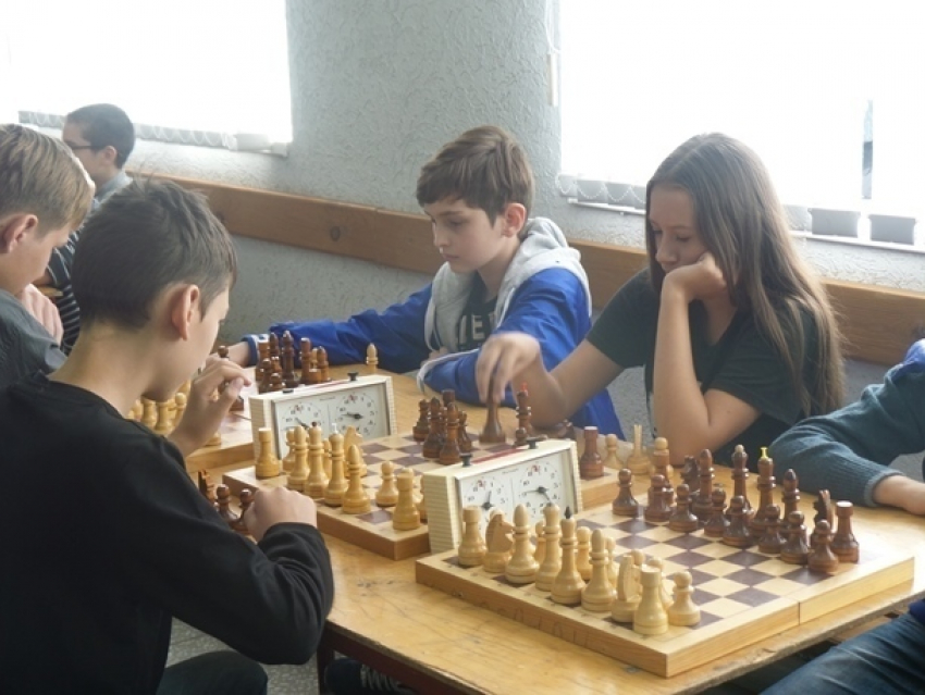 Областной турнир по шахматам памяти Евгения Скиба в Морозовске длился четыре с половиной часа
