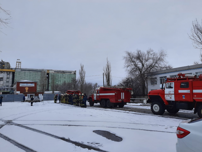 Пожарные из Морозовска вместе с коллегами из соседних районов потушили условный пожар на элеваторе в поселке Чернышковский